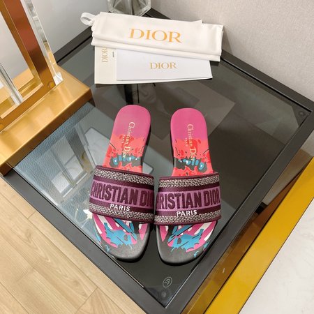 Dior one word embroidered slippers