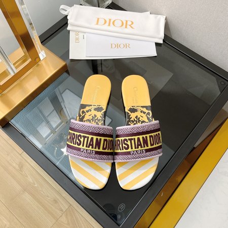 Dior one word embroidered slippers