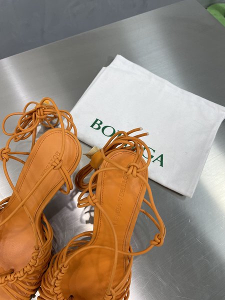 Bottega Veneta Handmade genuine leather Roman lace-up shoes