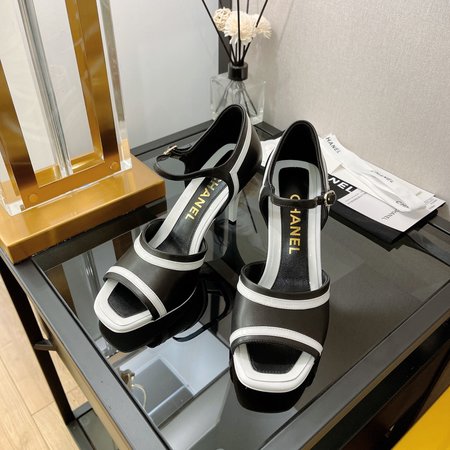 Chanel fish mouth color block sandals