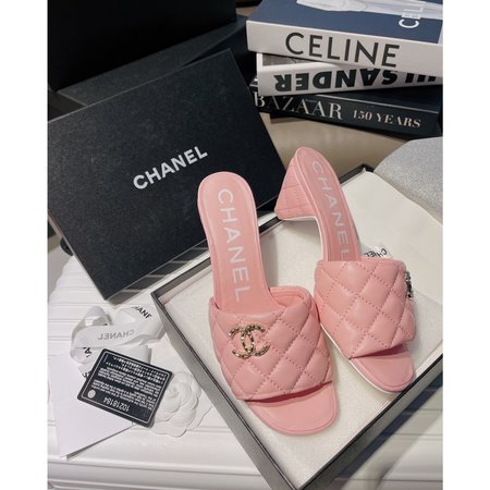 Chanel Vacation slippers series cowhide