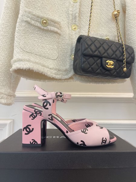 Chanel CC fish mouth block heel sandals