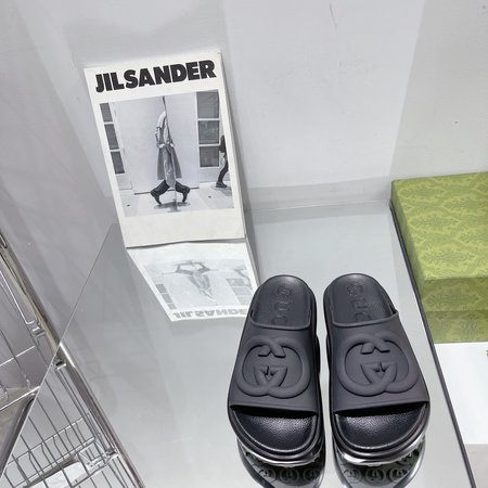 Gucci ladies slippers