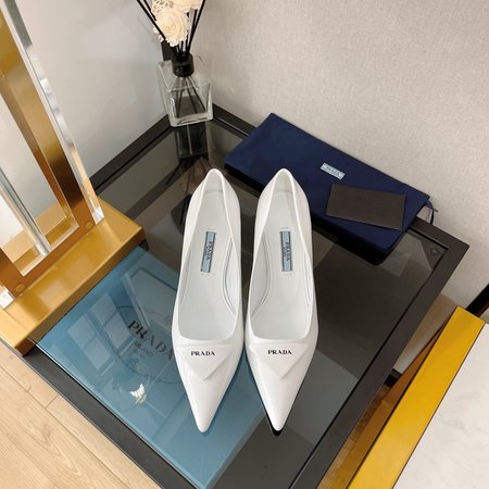Prada High heels pointed toe design triangle buckle