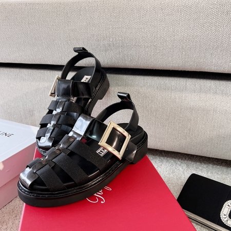 Roger Vivier VIVRANGER retro woven hollow Roman shoes