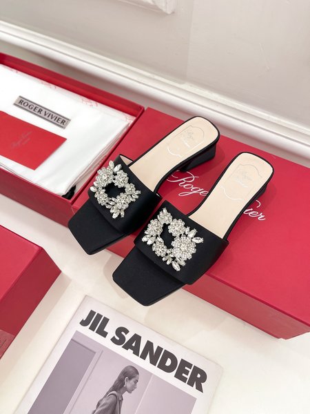 Roger Viver Swarovski crystal slippers