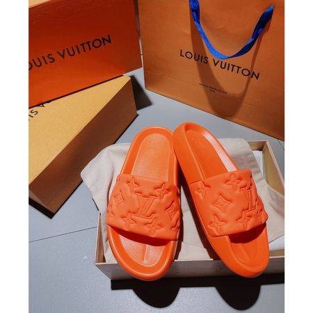 Louis Vuitton Waterfront slippers