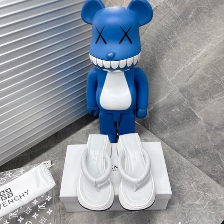 Celine Casual slippers