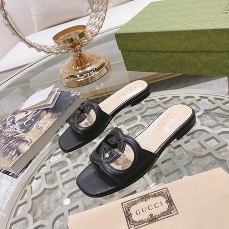 Gucci GG cutout slides