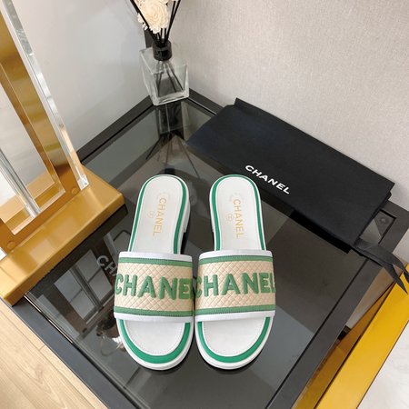 Chanel letter knit slippers