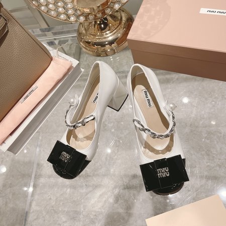 Miu Miu Square Toe Chunky Chain Pearl Mary Janes