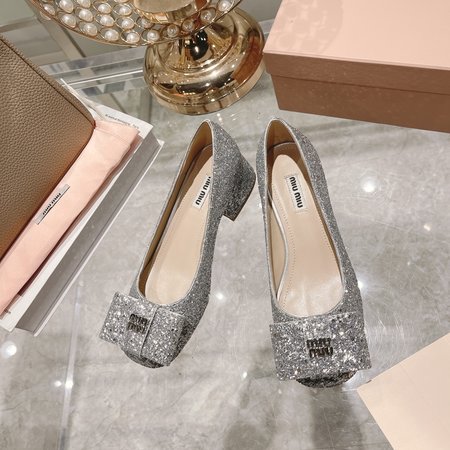 Miu Miu Square Toe Chunky Chain Pearl Mary Janes