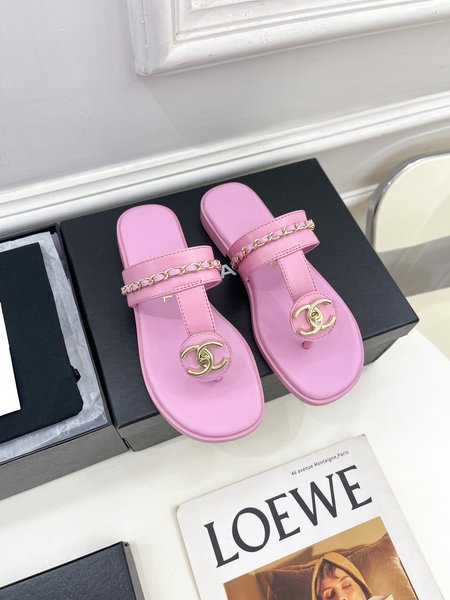 Chanel CC slippers series