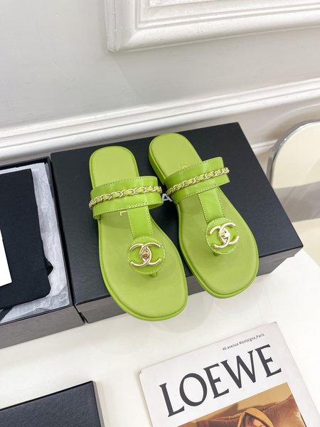 Chanel CC slippers series