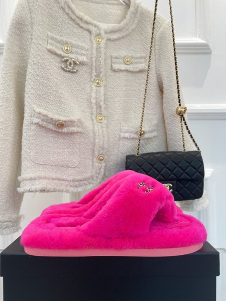 Chanel CC wool slippers