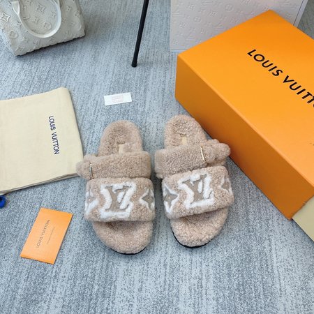 Louis Vuitton Paseo Comfort Flat Fur Slippers