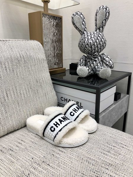Chanel fur slippers