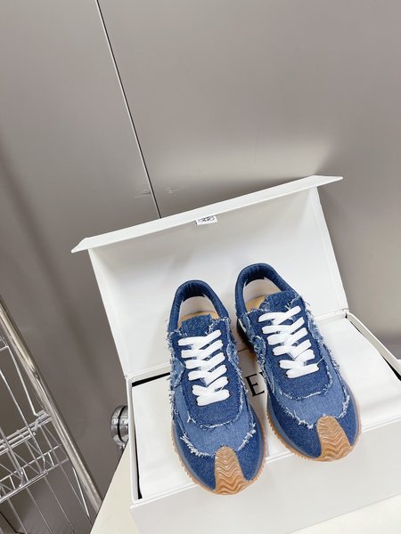 Loewe sports shoes