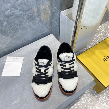 Fendi casual flat shoes