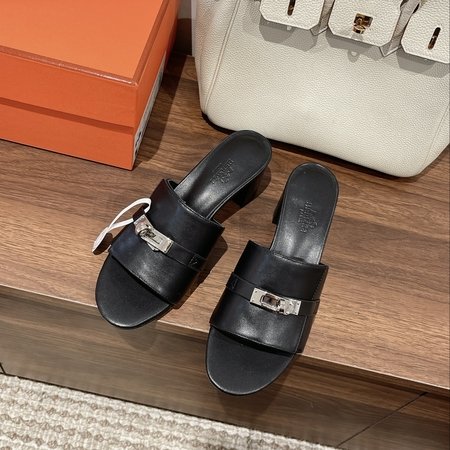 Hermes New Gigi sandals slippers