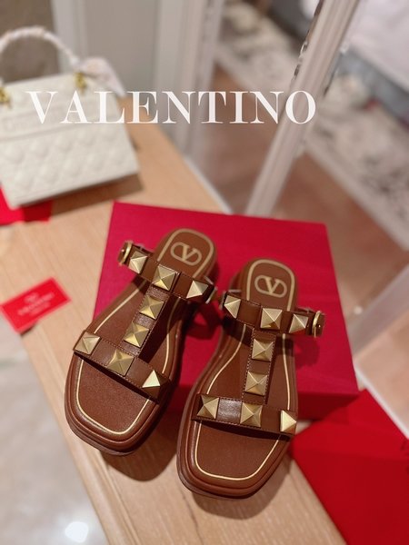 Valentino Studded metal element thick-soled sandals