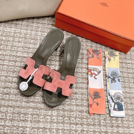 Hermes Oasis sandals