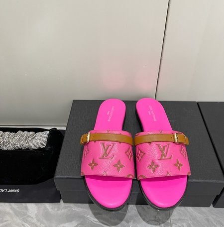 Louis Vuitton Imported custom cowhide slippers