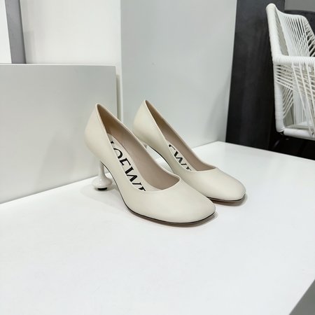 Loewe women s round toe shoes
