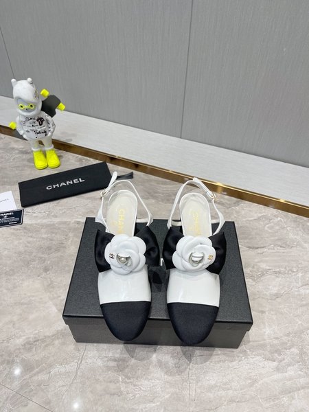 Chanel bow sandals