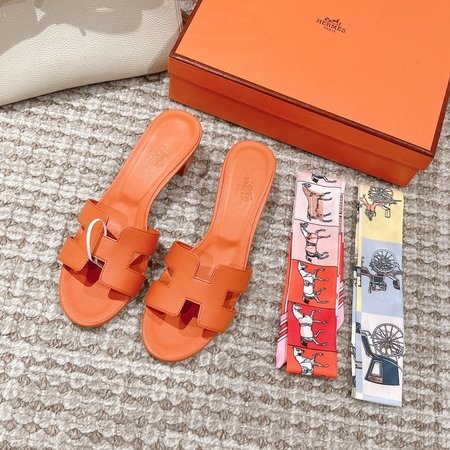 Hermes Oasis sandals