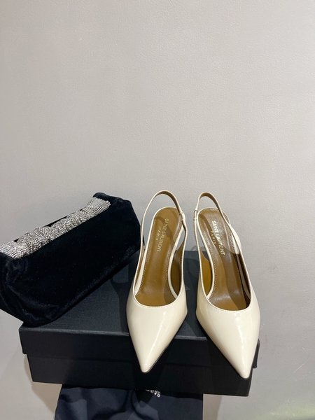 Yves Saint Laurent Stylish logo heel high heels