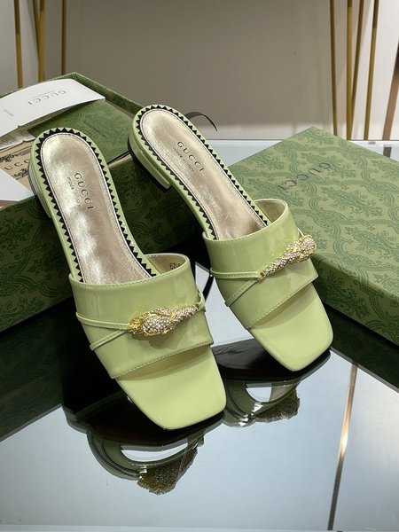 Gucci Flat wide heel slippers gold rhinestone snake head sandals