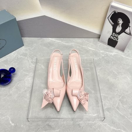 Prada Women s shoes with pointed toe and empty back flowers