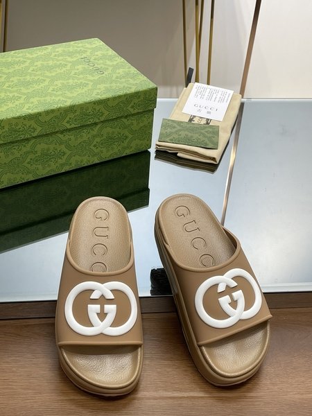 Gucci Thick-soled slippers, macaron jelly contrasting beach shoes