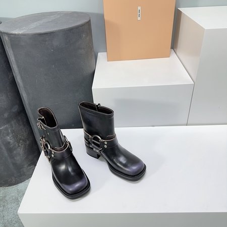 Miu Miu Imported custom polished cowhide short boots
