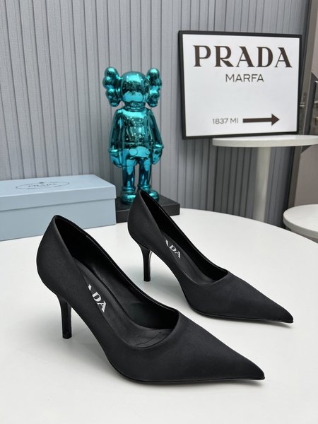 Prada The latest long boots, sandals, women s shoes, thin heels, empty backs, thick heels series