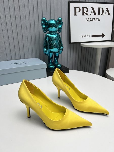 Prada The latest long boots, sandals, women s shoes, thin heels, empty backs, thick heels series