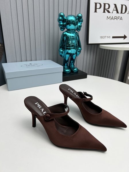 Prada The latest long boots, sandals, women s shoes, thin heels, empty backs, thick heels series