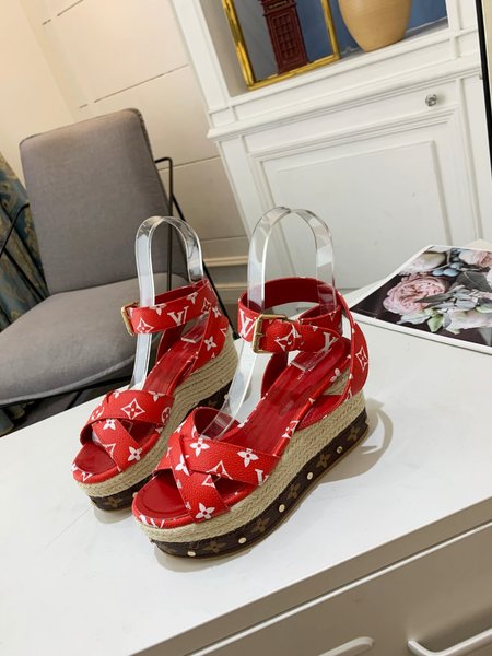 Louis Vuitton Platform sandals
