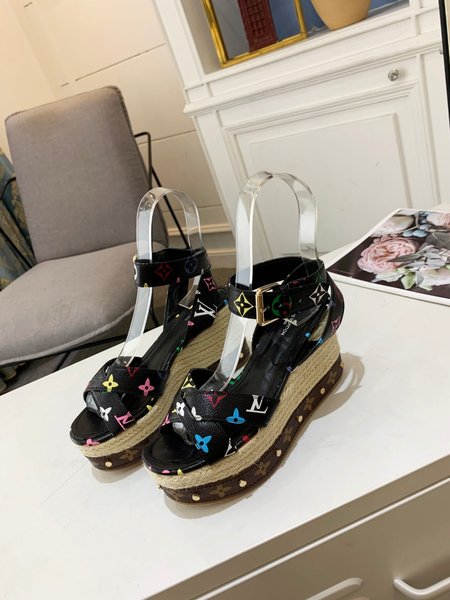 Louis Vuitton Platform sandals