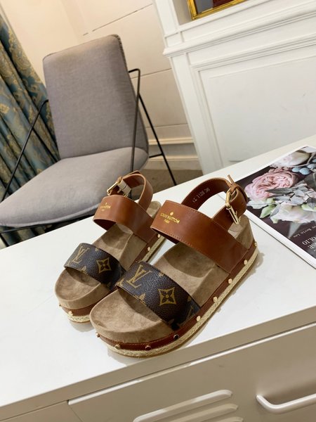 Louis Vuitton Platform sandals