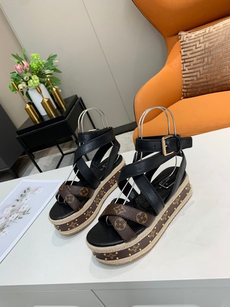 Louis Vuitton Platform sandals