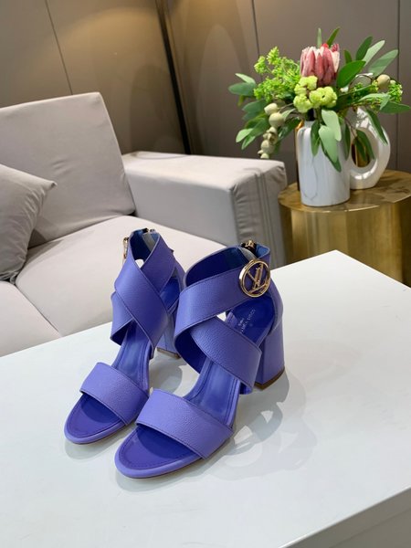 Louis Vuitton Logo double leather buckle sandals