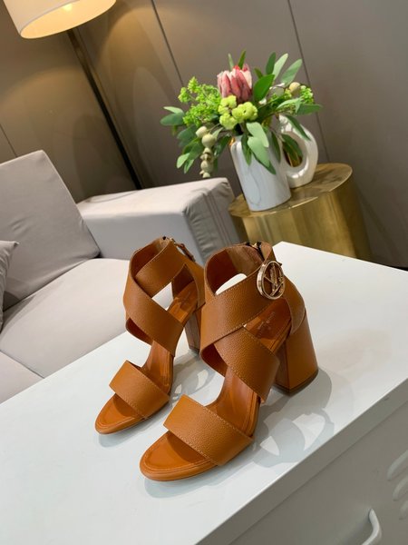 Louis Vuitton Logo double leather buckle sandals
