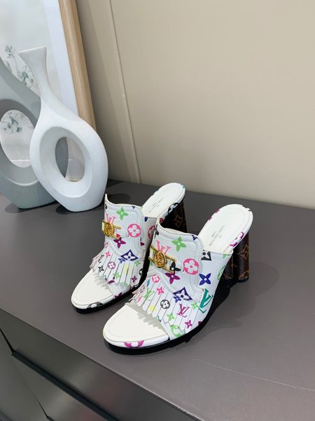 Louis Vuitton Fish mouth fringed sandals 