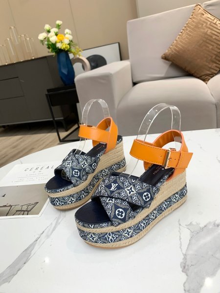 Louis Vuitton Platform sandals