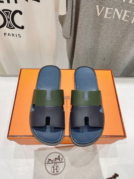 Hermes Premium Flat Beach Slides with Soft Lining and Leather Sole