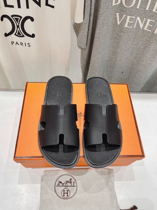 Hermes Premium Flat Beach Slides with Soft Lining and Leather Sole
