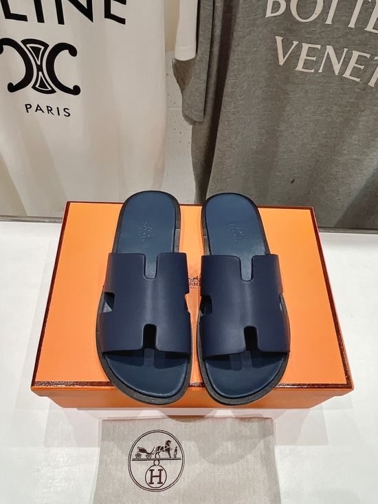 Hermes Premium Flat Beach Slides with Soft Lining and Leather Sole