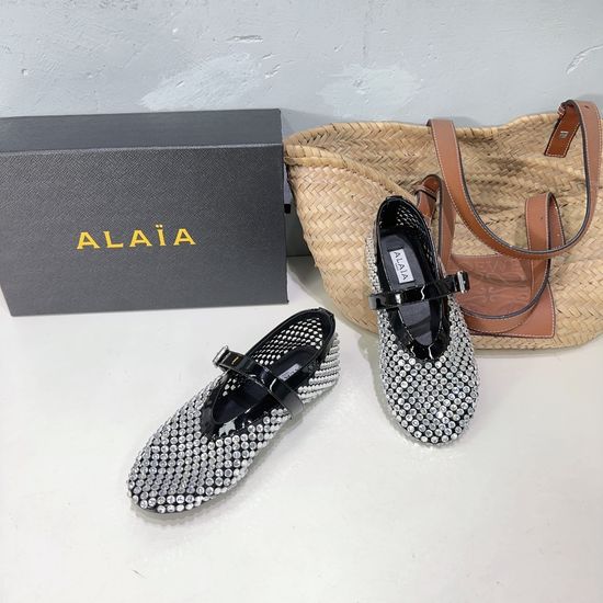 Alaia Rhinestone Decor Round Toe Flat Ballet Shoes